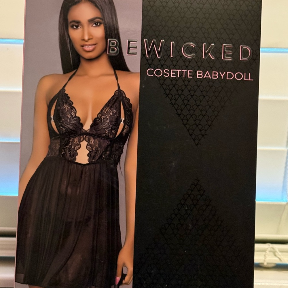 BeWicked Cosette Lace Babydoll in Black - Picture 4 of 8